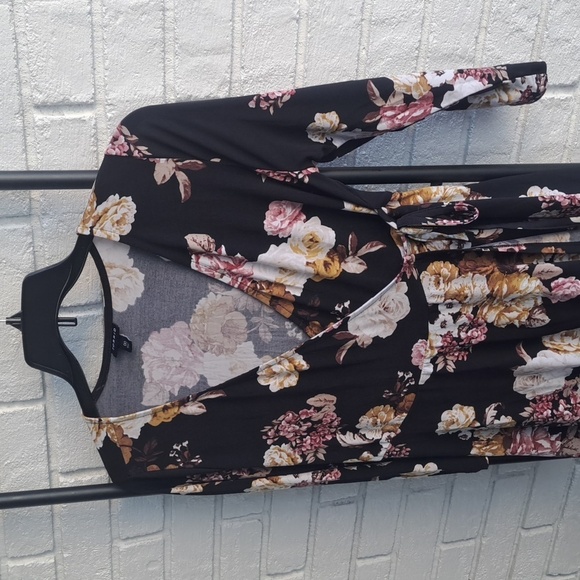 TORRID 00 dress top - Picture 2 of 4